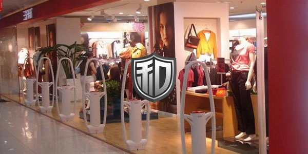 商場(chǎng)名牌箱包專(zhuān)賣(mài)店使用5支F-S3聲磁防盜器