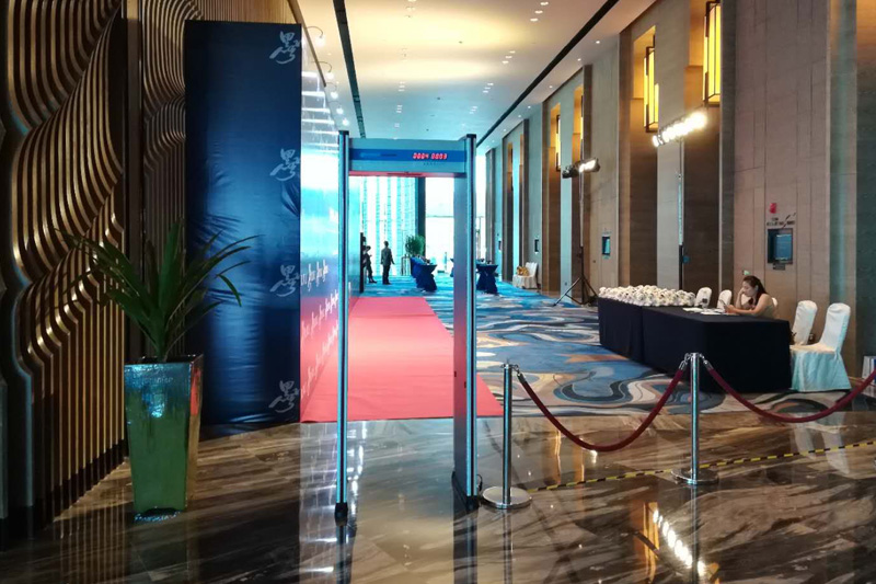 復核計劃封盤大典采用安檢門廠家供應的SD-600型金屬探測門[圖]