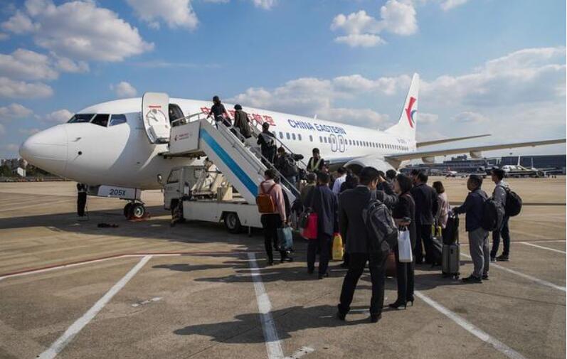 4-笫一次坐飛機(jī)登機(jī)流程 安檢門安檢注意事項(xiàng).jpg 4-笫一次坐飛機(jī)登機(jī)流程 安檢門安檢注意事項(xiàng).jpg